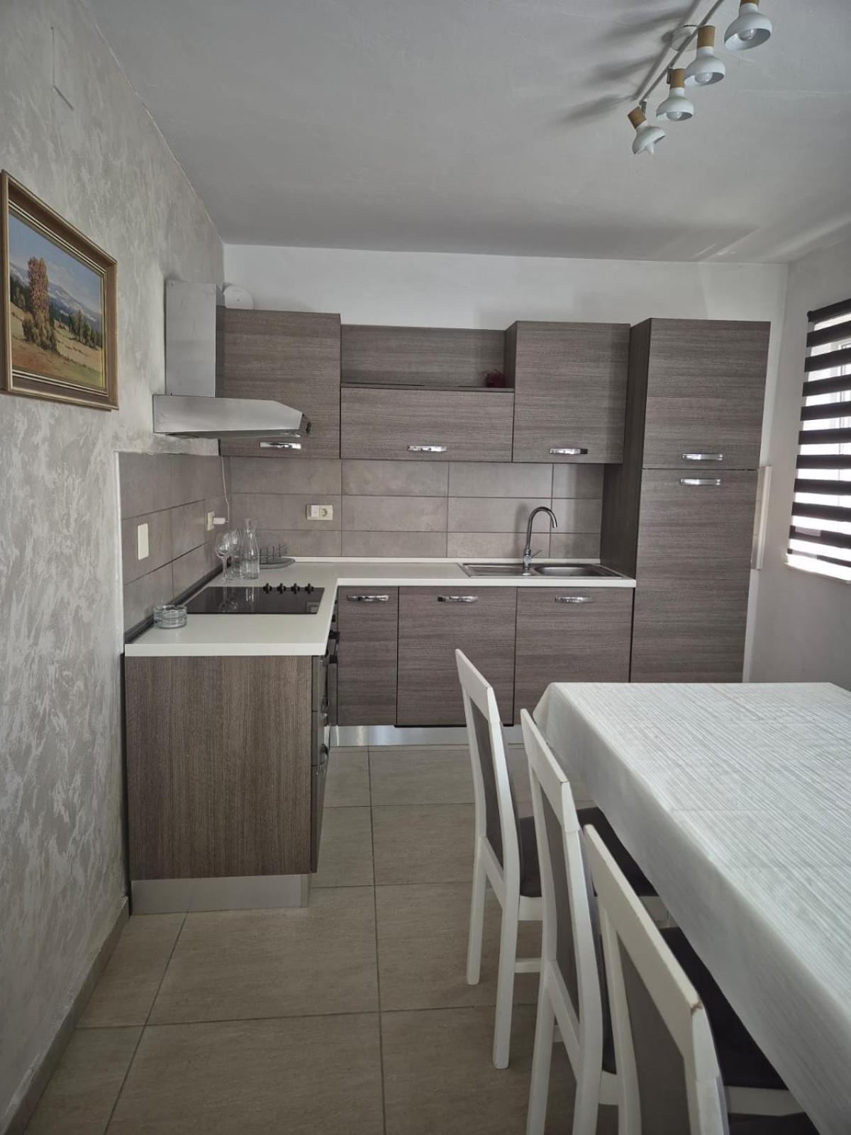 Apartments Tonci Tribunj  Luaran gambar
