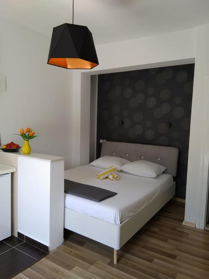 Apartments Tonci Tribunj  Luaran gambar
